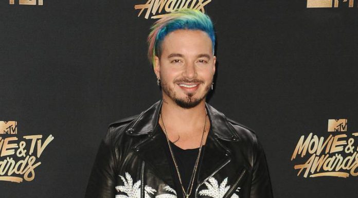 10 причин, по которым вы не должны спускать глаз с Джея Бальвина j balvin - январь-2019