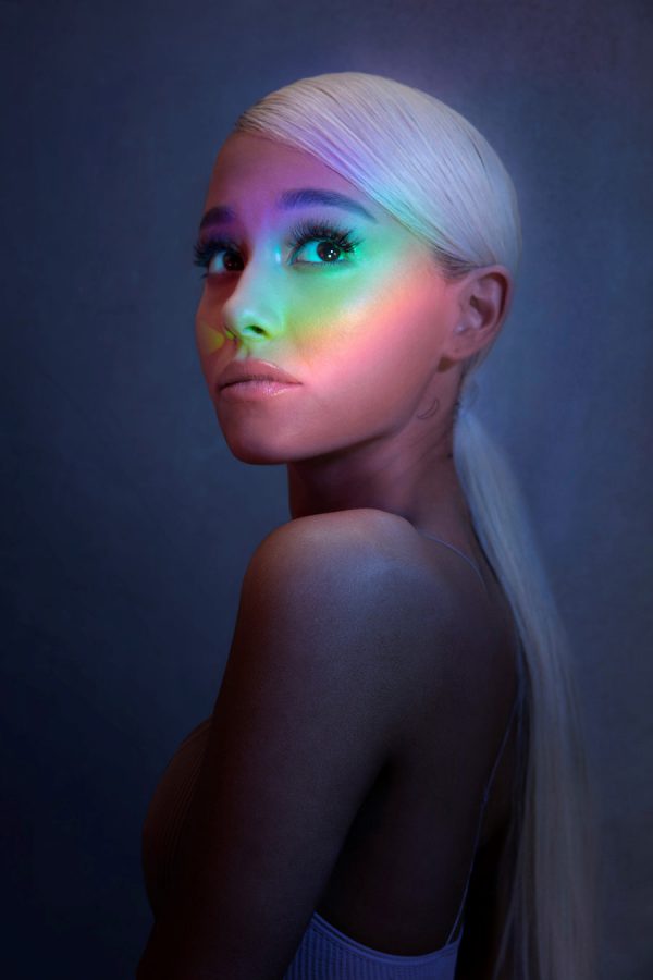 Ariana-Grande-январь-2019