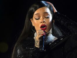 Рианна подала в суд на своего отца за эксплуатацию ее имени и бренда Rihanna_январь_2019