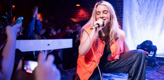 YouTube запускает новые мини-серии о начинающих артистах. Первая на очереди — Билли Айлиш billie_eilish_февраль_2019