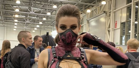 Фотоотчёт: Самые красивые девушки и лучший косплей с выставок Comic Con Russia и ИгроМир 2019