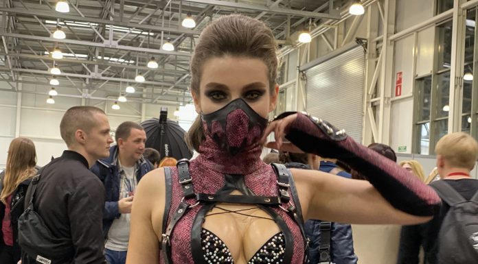 Фотоотчёт: Самые красивые девушки и лучший косплей с выставок Comic Con Russia и ИгроМир 2019